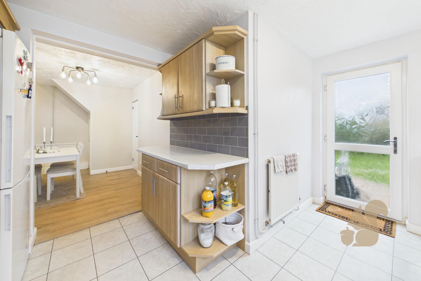 Kitchen/Dining Area